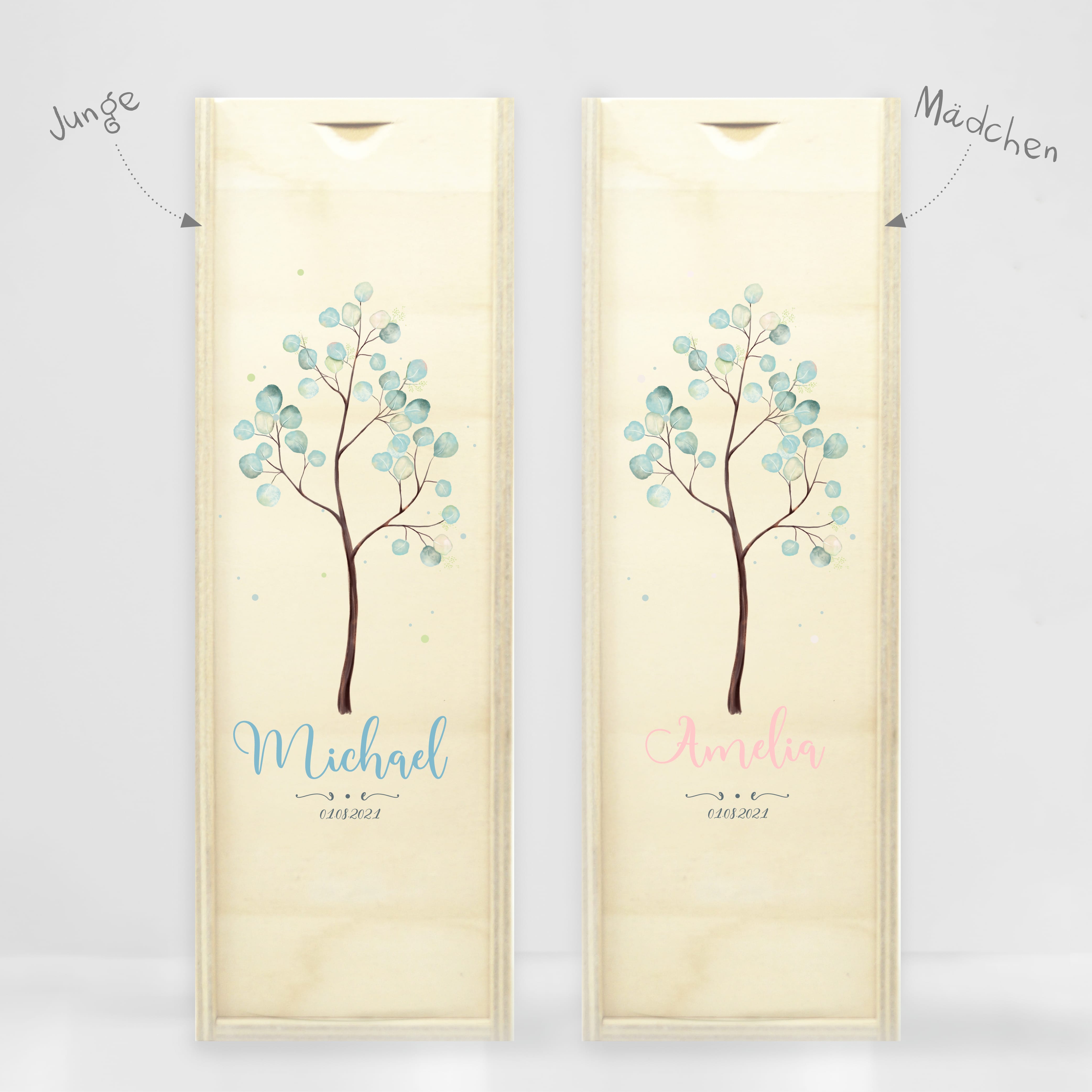 Taufkerze Junge Mädchen Baum Lebensbaum pastell bedruckt mit Namen, Datum und auf Wunsch eigenem, vorgegebenem oder keinem Taufspruch Auf dem Bild ist das Produkt: Taufkerze Junge Mädchen Baum Lebensbaum pastell bedruckt mit Namen, Datum und auf Wunsch eigenem, vorgegebenem oder keinem Taufspruch zum Preis von €5.90 abgebildet.