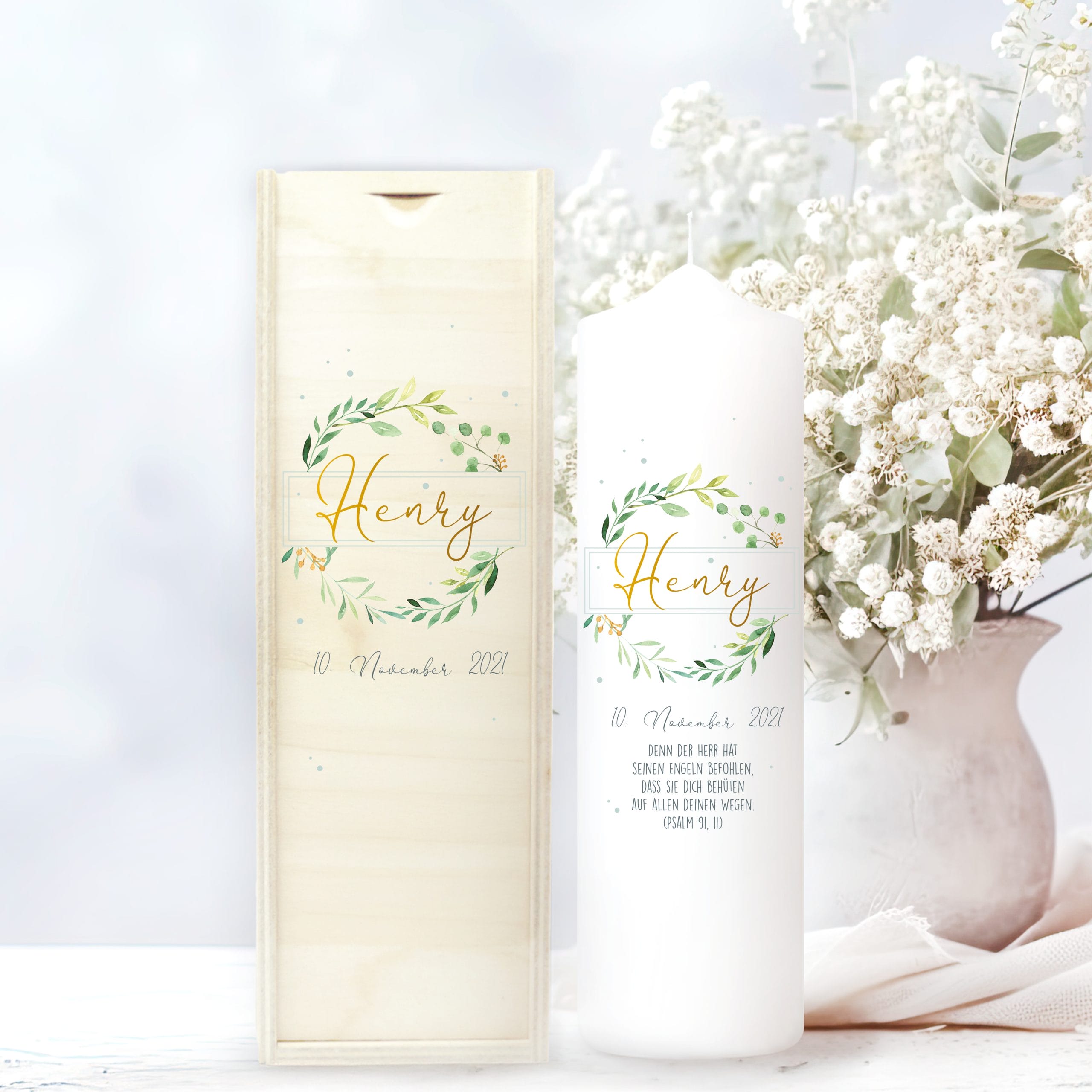 Taufkerze Junge Mädchen Baum Blätterkranz grün pastell bedruckt mit Namen, Datum und auf Wunsch eigenem, vorgegebenem oder keinem Taufspruch