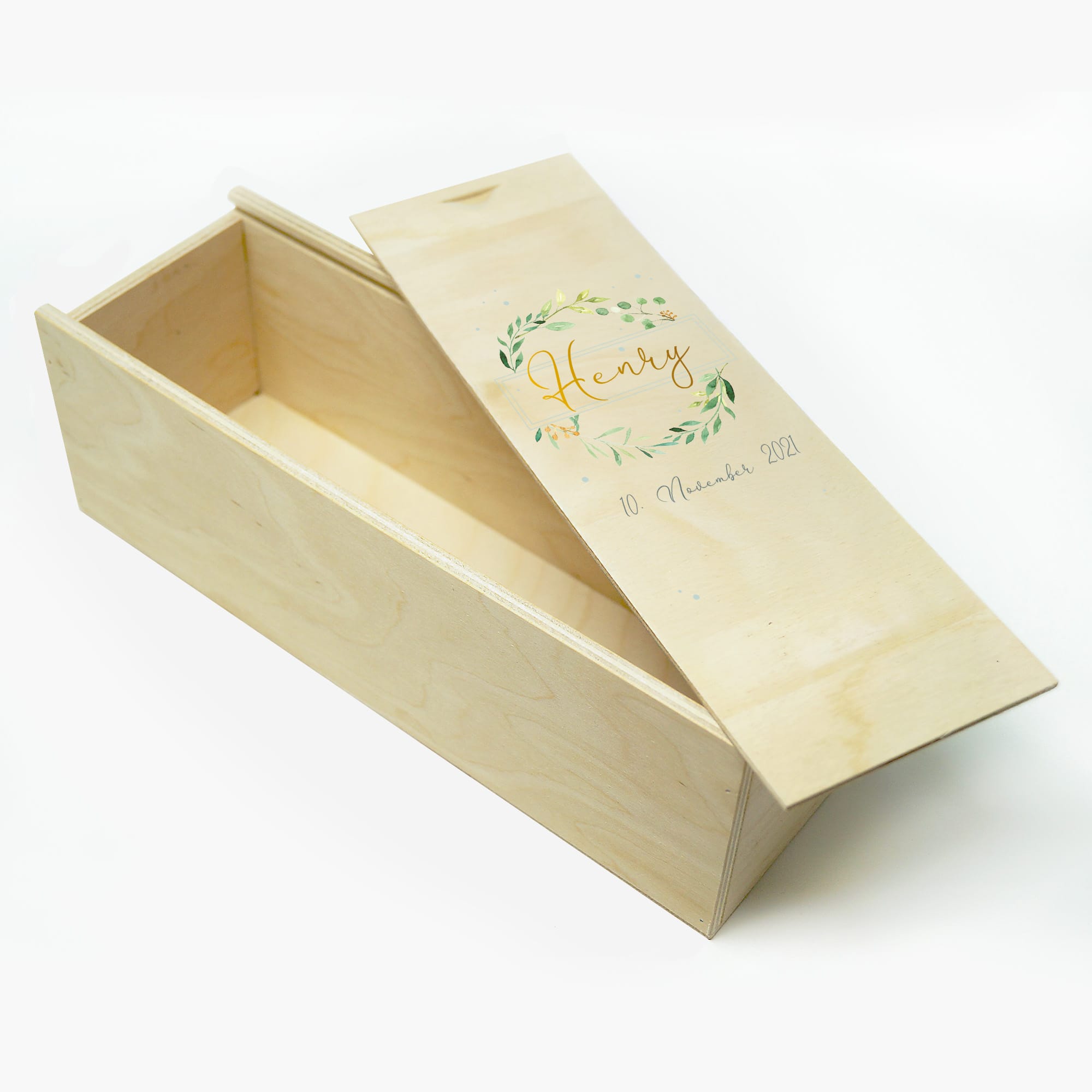 Auf dem Bild ist das Produkt: Taufkerze Junge Mädchen Baum Blätterkranz grün pastell bedruckt mit Namen, Datum und auf Wunsch eigenem, vorgegebenem oder keinem Taufspruch zum Preis von €5.90 abgebildet.