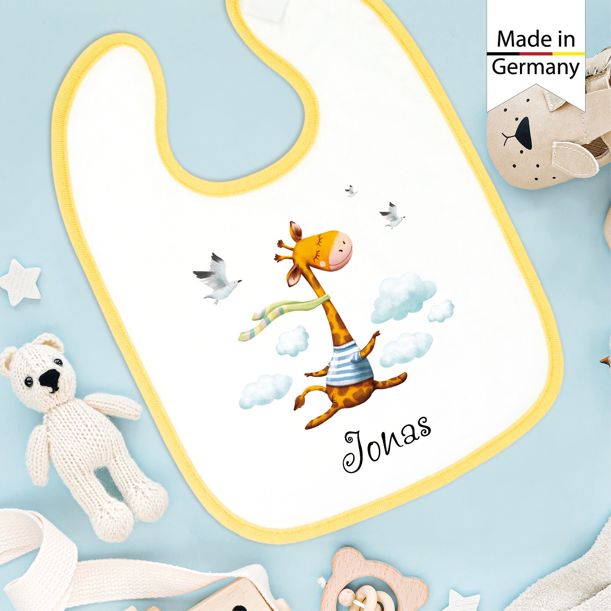 Bedrucktes Babylätzchen Giraffe Vögel Wolken mit Klettverschluss Wunschnamen Individuell Kinder Lätzchen Kleinkind Auf dem Bild ist das Produkt: Bedrucktes Babylätzchen Giraffe Vögel Wolken mit Klettverschluss Wunschnamen Individuell Kinder Lätzchen Kleinkind zum Preis von €14.9 abgebildet.