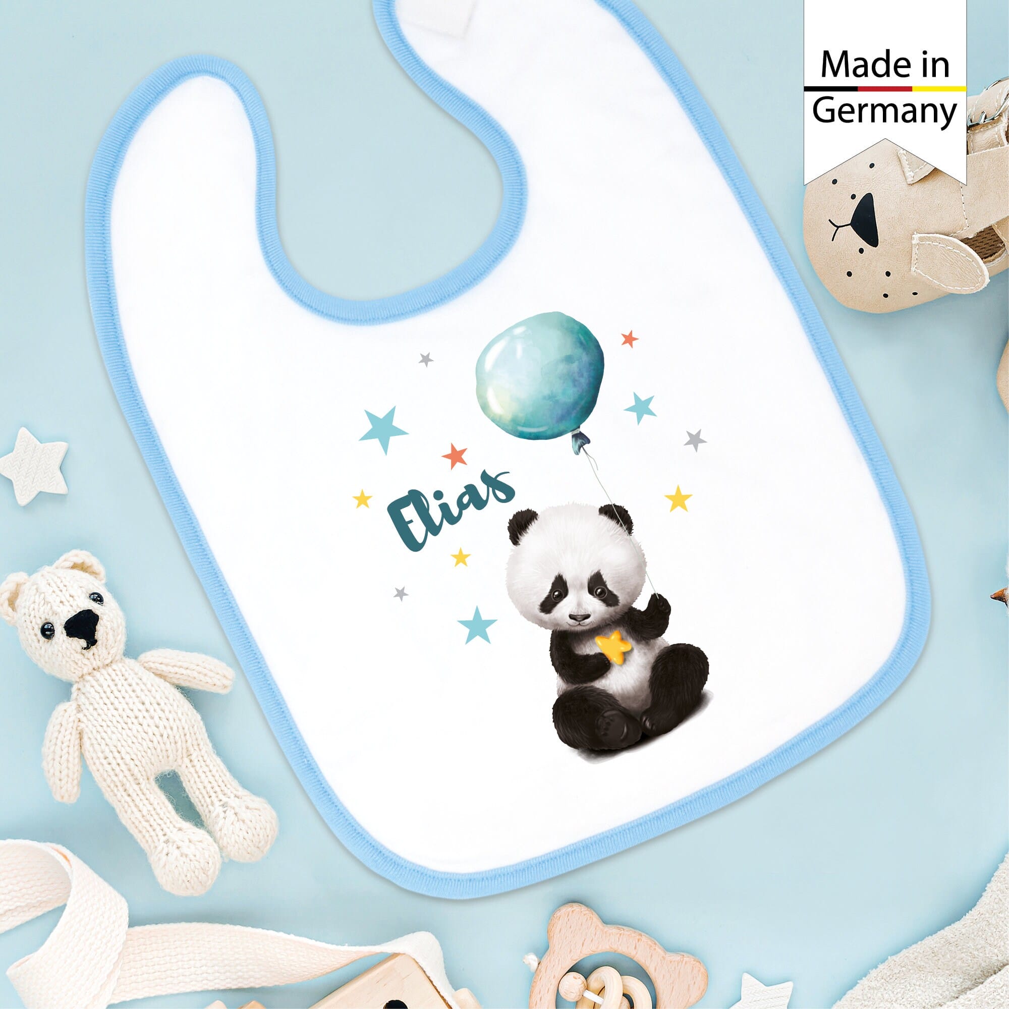 Bedrucktes Babylätzchen Panda Bär Luftballon Ballon Sterne mit Klettverschluss Wunschnamen Individuell Kinder Lätzchen Kleinkind Auf dem Bild ist das Produkt: Bedrucktes Babylätzchen Panda Bär Luftballon Ballon Sterne mit Klettverschluss Wunschnamen Individuell Kinder Lätzchen Kleinkind zum Preis von €14.9 abgebildet.