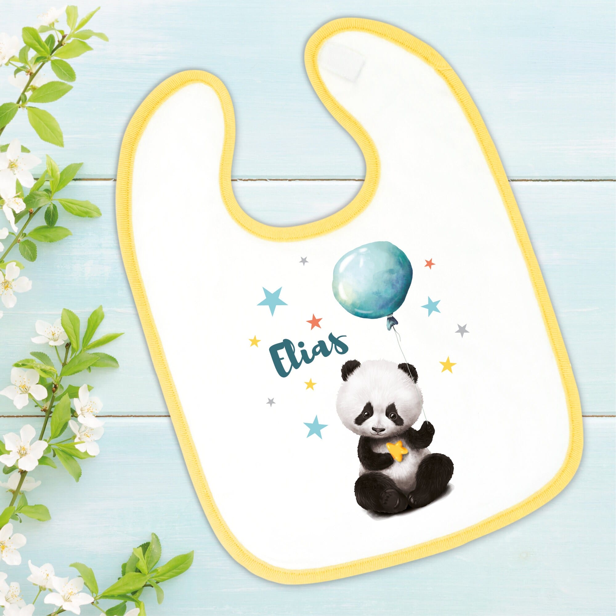 Bedrucktes Babylätzchen Panda Bär Luftballon Ballon Sterne mit Klettverschluss Wunschnamen Individuell Kinder Lätzchen Kleinkind Auf dem Bild ist das Produkt: Bedrucktes Babylätzchen Panda Bär Luftballon Ballon Sterne mit Klettverschluss Wunschnamen Individuell Kinder Lätzchen Kleinkind zum Preis von €14.9 abgebildet.