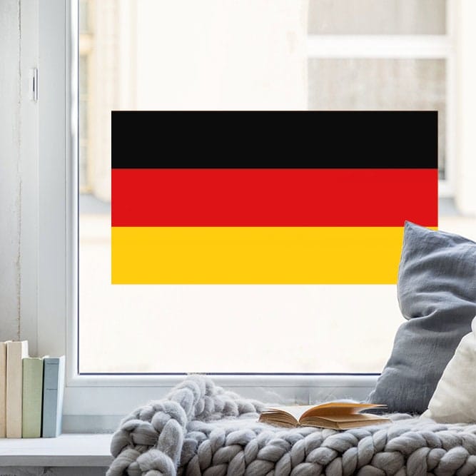 Fensterbild Deutschland Flagge Fußball EM Fahne WM Sport wiederverwendbar Merche Europameisterschaft Team Germany Autoaufkleber Auf dem Bild ist das Produkt: Fensterbild Deutschland Flagge Fußball EM Fahne WM Sport wiederverwendbar Merche Europameisterschaft Team Germany Autoaufkleber zum Preis von €4.9 abgebildet.