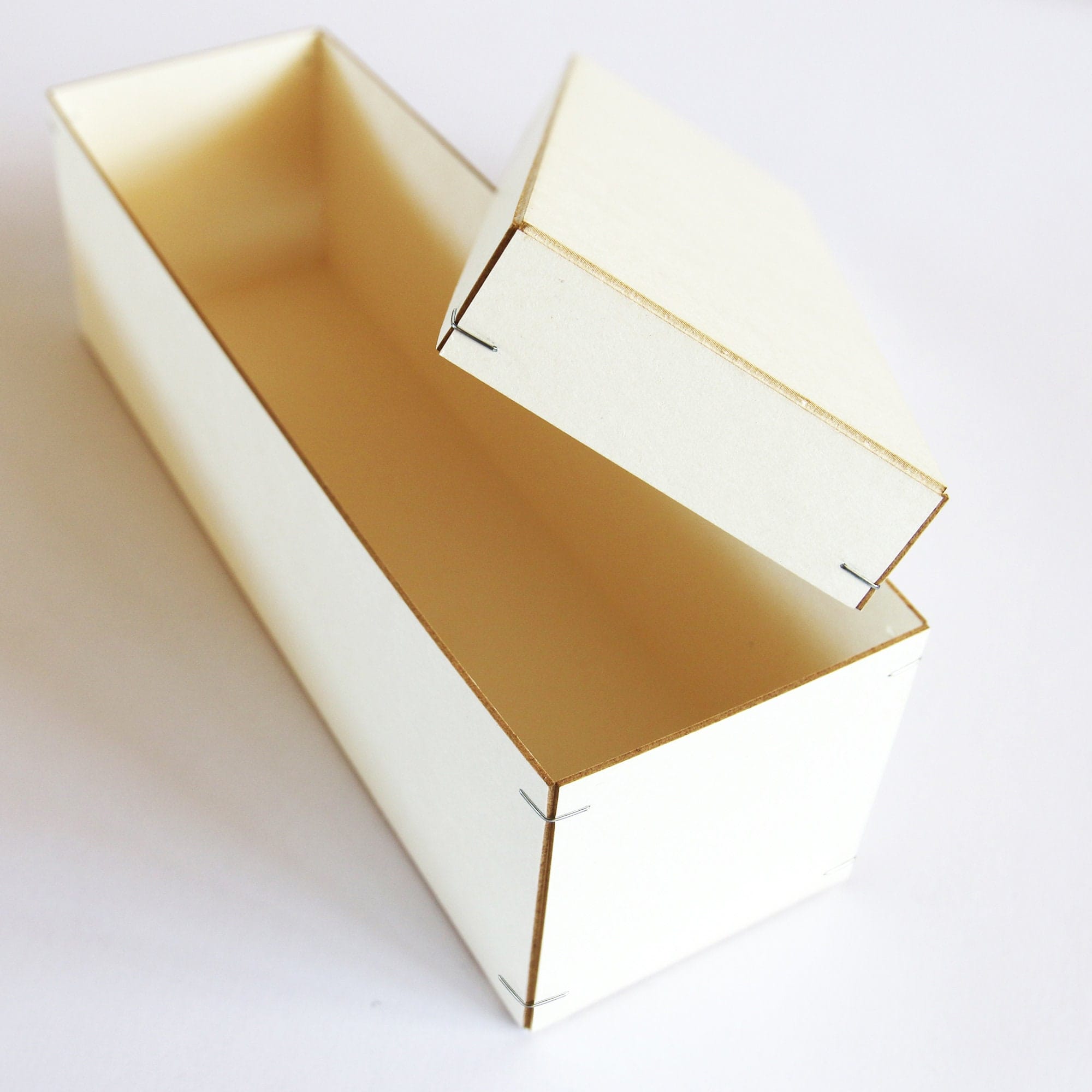 Taufkerze Junge Mädchen Regenbogen Wolken bunte Sterne bedruckt mit Namen, Datum und auf Wunsch eigenem, vorgegebenem oder keinem Taufspruch Auf dem Bild ist das Produkt: Taufkerze Junge Mädchen Regenbogen Wolken bunte Sterne bedruckt mit Namen, Datum und auf Wunsch eigenem, vorgegebenem oder keinem Taufspruch zum Preis von €6.4 abgebildet.