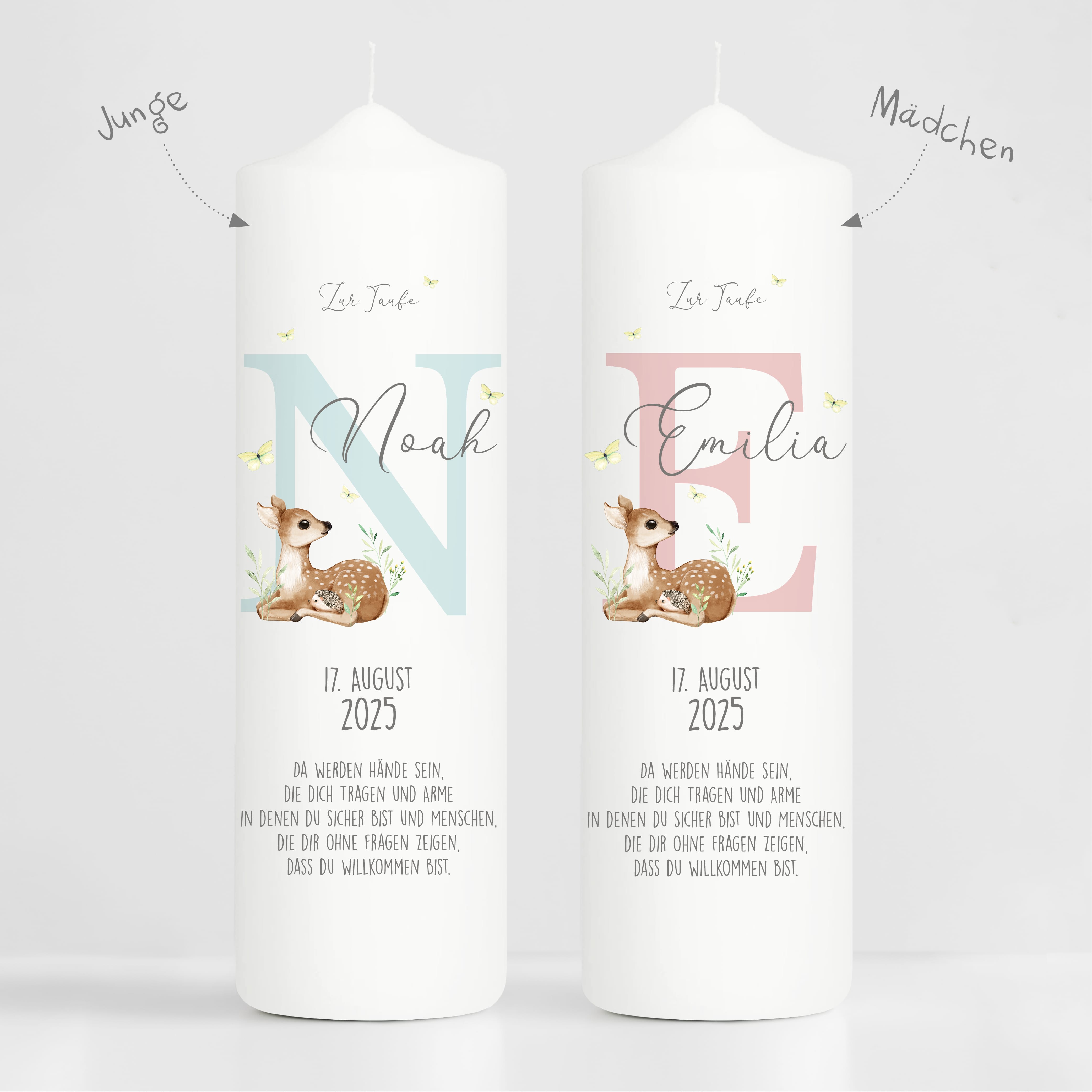 Auf dem Bild ist das Produkt: Taufkerze Junge Mädchen bedruckt personalisierter Buchstabe Reh Rehkitz Kerze zur Taufe Geburtstag Geschenk zum Preis von €6.40 abgebildet.